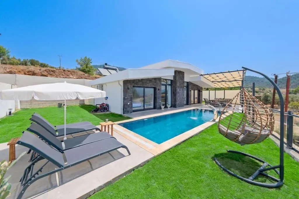 フェティエ Huzurlu Bir Tatil Deneyimiヴィラ